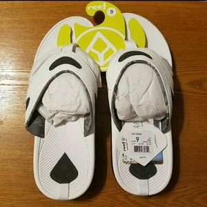 NWT Reef Stash Womens Size 9 Flipflops